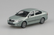 Skoda . Facelift arctic green 1/43