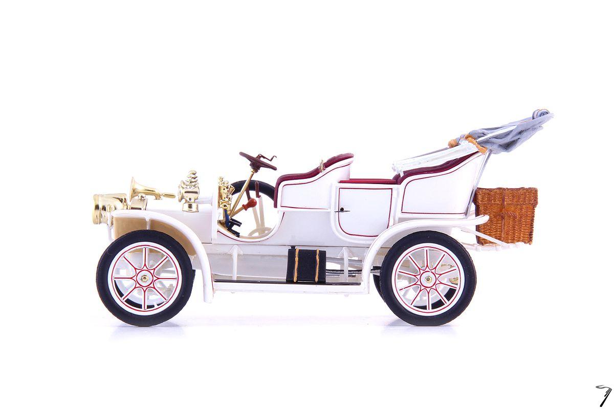 Divers . Dixi R8/16 PS Blanc - Allemagne 1/43