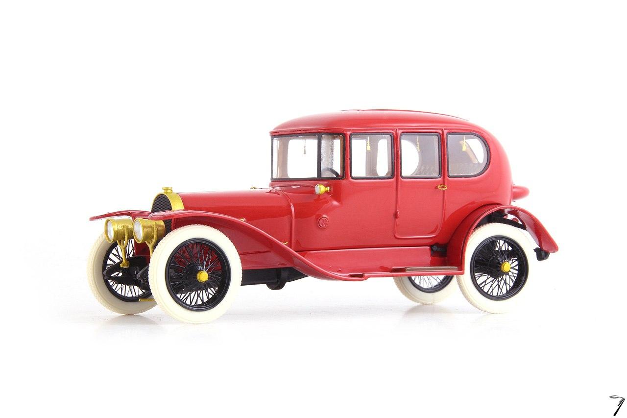 Gregoire . 15/22 HP Torpille Saloon Alin et Liautard Rouge - France 1/43