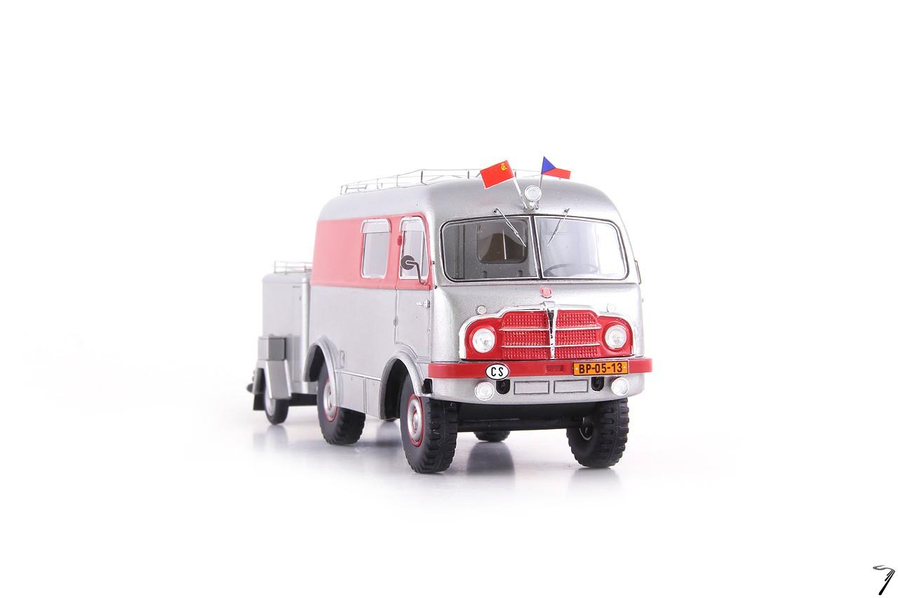 Tatra . T805 avec remorque - Clef USB 10 ans d'Autocult 1/43