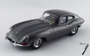 Jaguar . coup gris mtallis fonc 1/43