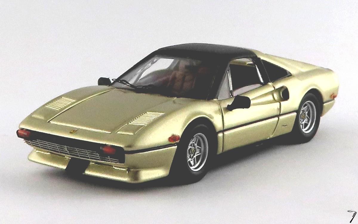 Ferrari . GTS - USA - Voiture personnelle de James Coburn - Dor 1/43