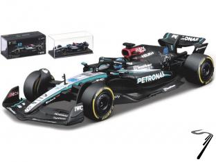 Mercedes W15 - avec casque  1/43