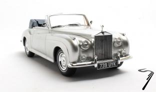 Rolls Royce . Cloud DHC Shell Gris Argent 1/18
