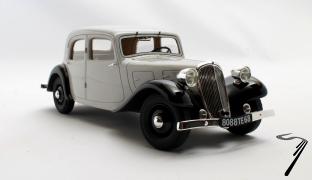 Citroen . 7cv Gris ple/Noir - Version exclusive pour la France 1/18