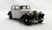 Citroen . 7cv Gris pâle/Noir - Version exclusive pour la France 1/18