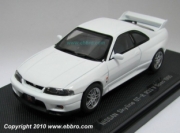 Nissan . Skyline GT-R Vspec white 1/43