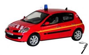 Renault . 5 portes voiture de pompiers 1/43