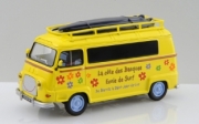 Renault . Ecole de surf 1/43
