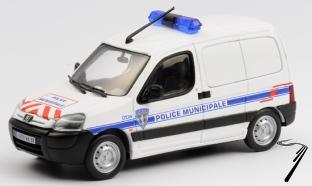 Peugeot . Police Municipale d'IZON  1/43