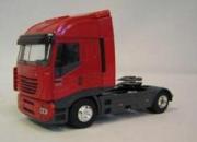 Iveco . Tracteur Rouge 1/43