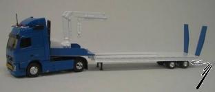 Volvo . Restyle remorque porte engin et bras �l�vateur 1/43