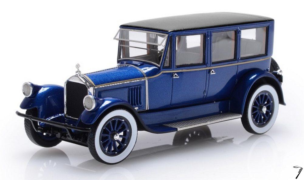 Arrows . Pierce Modle 32 bleu - 7 places 1/43