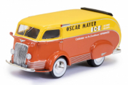 International . D-300 Oscar Mayer avec porte arrièe ouverte et glaçons à l'intérieur 1/43