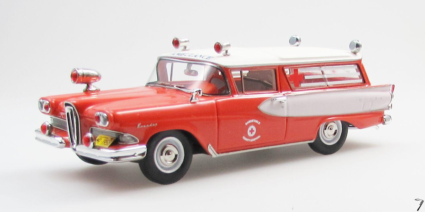 Edsel . Roundup Ambulance Break 2 portes 1/43