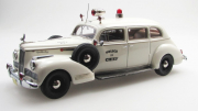 Packard . 7 places limousine de la Police de New York 1/43