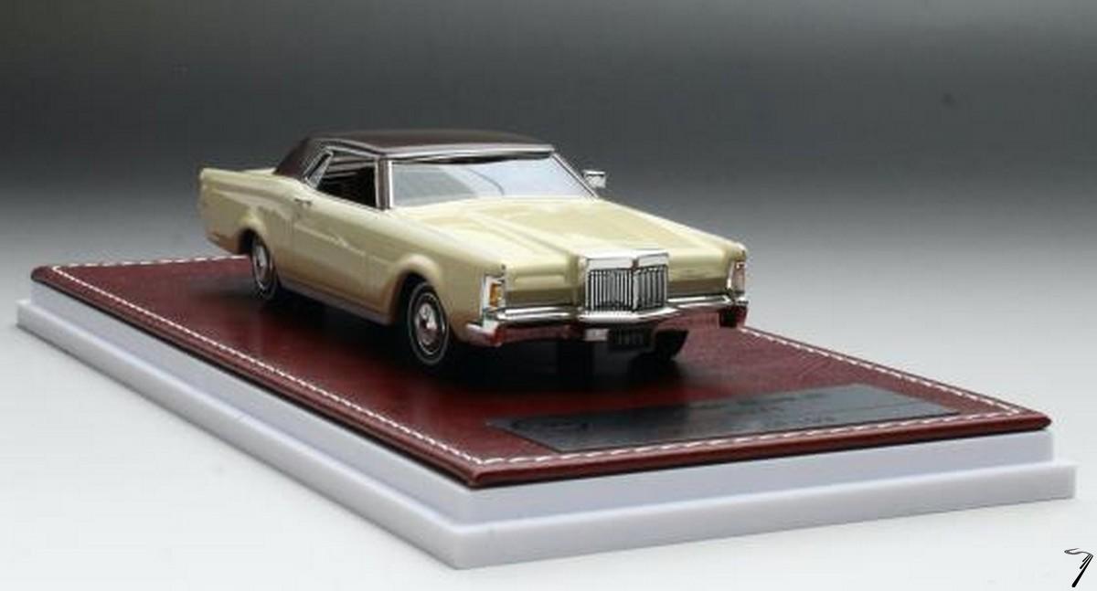 Lincoln . Mark III - Beige - Edition limite  199 pices 1/43