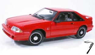 Ford . Cobra R 1/18