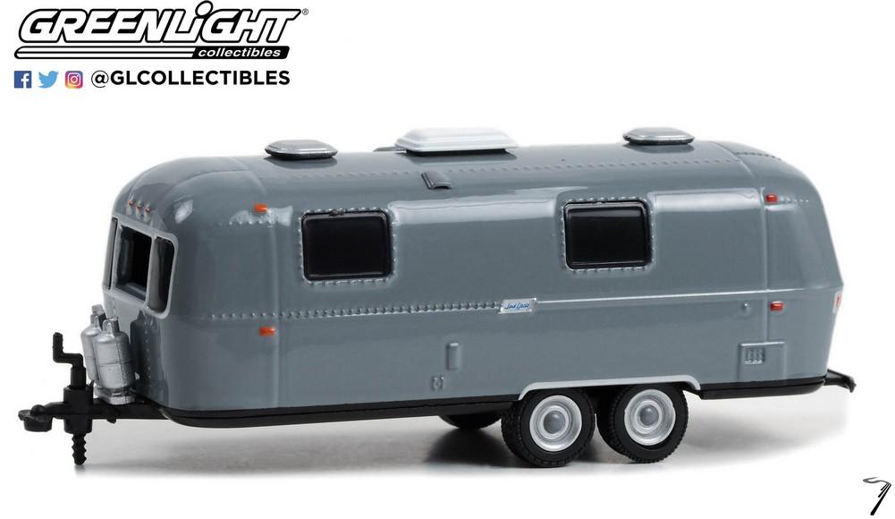 Divers . Airstream double essieux Land Yacht Safari 1/64