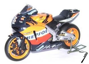 Honda RC211V Moto GP  1/18
