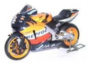 Honda RC211V Moto GP  1/18