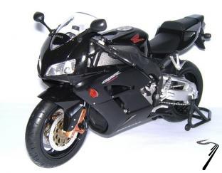 Honda CBR 1000 RR Fireblade noire  1/10