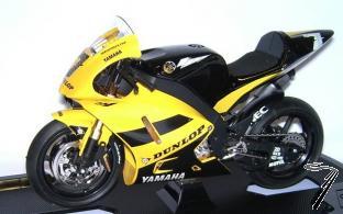 Yamaha YZR-M1 Moto GP  1/10