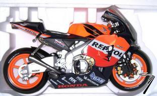 Honda RC 211V Moto GP  1/6