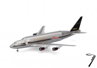 Boeing . LCF Dreamlifter Christmas 2024 1/500