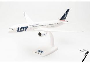 Boeing . -9 Dreamliner LOT Polish Airlines - mod�le � emboiter 1/200