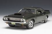 Dodge . T/A vert fonc&eacute; 1/18