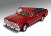Chevy . burgundy 1/18