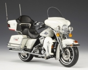 Harley Davidson FLHTCUI Electra Gilde Blanc  1/12