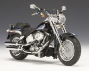 Harley Davidson FLSTF Fat Boy vivid noir  1/12