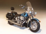 Harley Davidson FLSTC Heritage Softail Classic bleue/noire  1/12