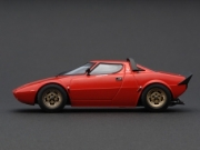 Lancia . rouge 1/43
