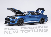 Ford Mustang Shelby GT500 Bleu bandes blanches Shelby GT500 Bleu bandes blanches 1/18