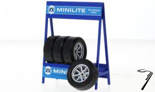 Divers . Set de 4 roues Minilite 1/18