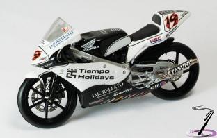 Honda RSW125 #19  1/24
