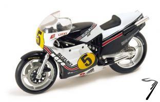 Suzuki RGB500  1/24