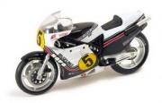 Suzuki RGB500 1/24