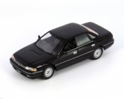Isuzu . CX noir 1/43