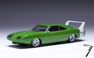 Dodge . Daytona verte 1/43