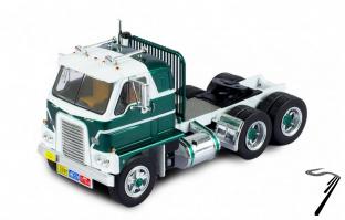 Divers . International Harvester DCOF-405 - Blanc/Vert 1/43