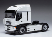 Iveco . Blanc 1/43