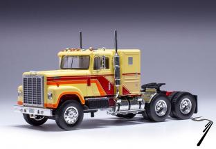 International . Transtar 4300 Beige 1/43
