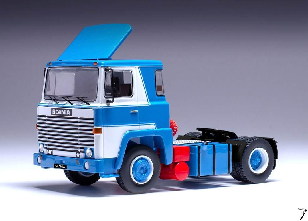 Scania . 141 Bleu / Blanc 1/43