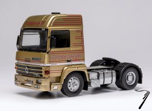 Renault . Beige 1/43