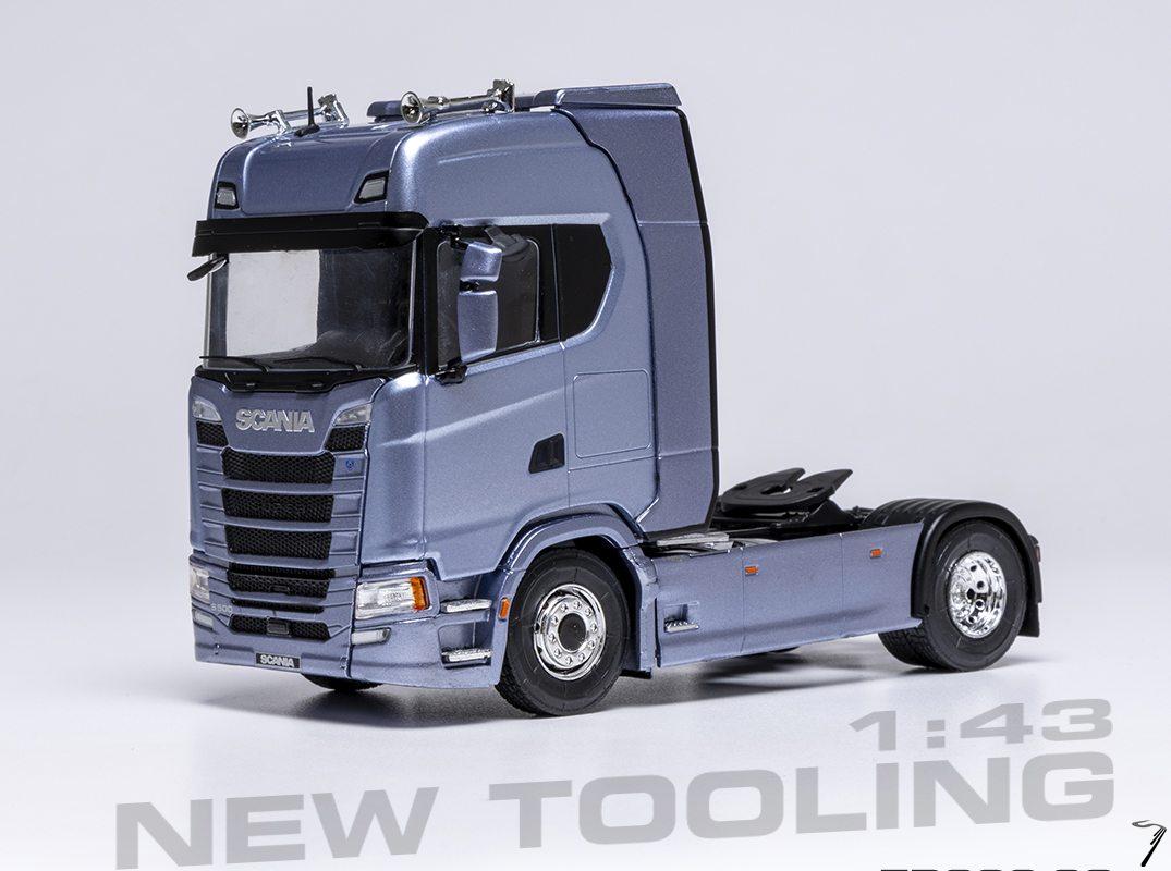 Scania . Bleu 1/43