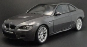 BMW . Gris 1/18